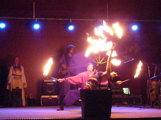 Saphira und Pojota Feuer und Tanz